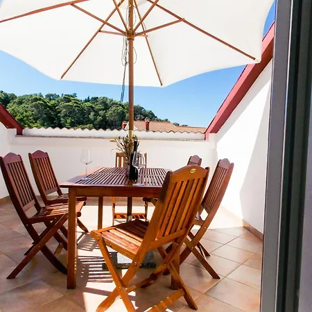 公寓 Mit Terrasse Fuer 9 Personen By Interhome *