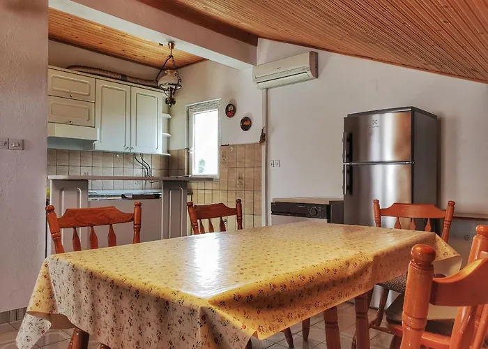 公寓 Mit Terrasse Fuer 9 Personen By Interhome *