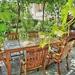 Apartment Mit Terrasse Fuer 9 Personen By Interhome